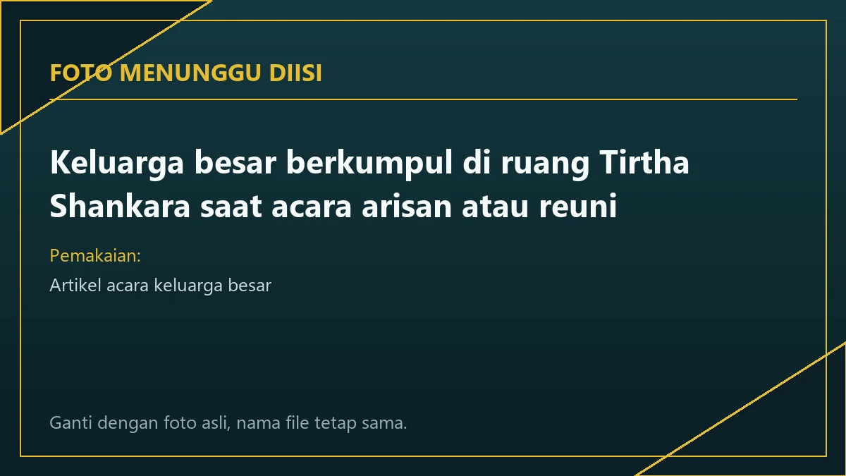 Peserta acara kantor berkumpul di ruang Tirtha Shankara Caringin pada sesi makan bersama
