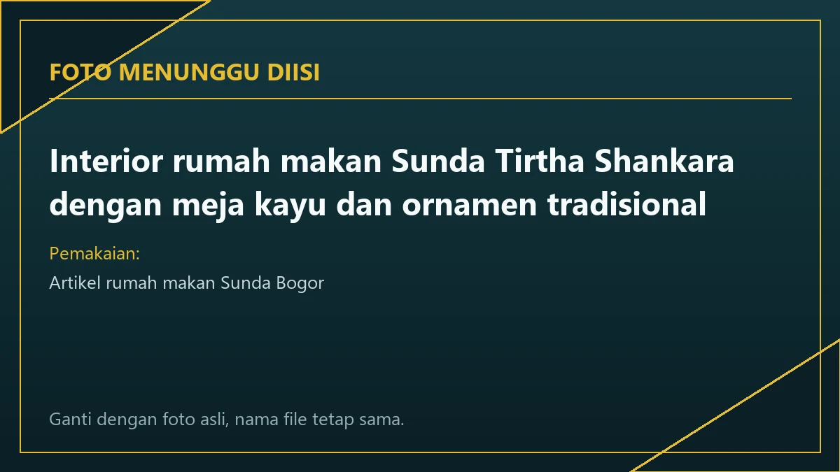Interior rumah makan Sunda Tirtha Shankara Caringin dengan meja panjang dan sentuhan ornamen tradisional